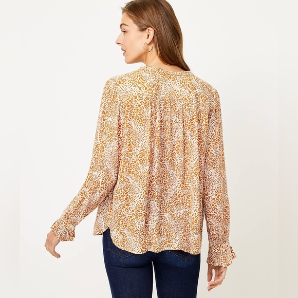 Loft Animal Print Peasant Blouse Medium neutral boho effortless feminine - Picture 2 of 11